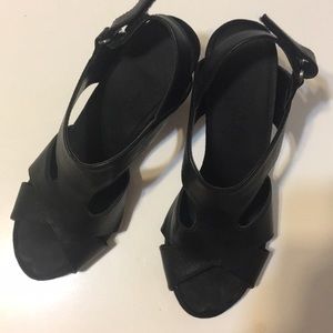 90’s black sandals